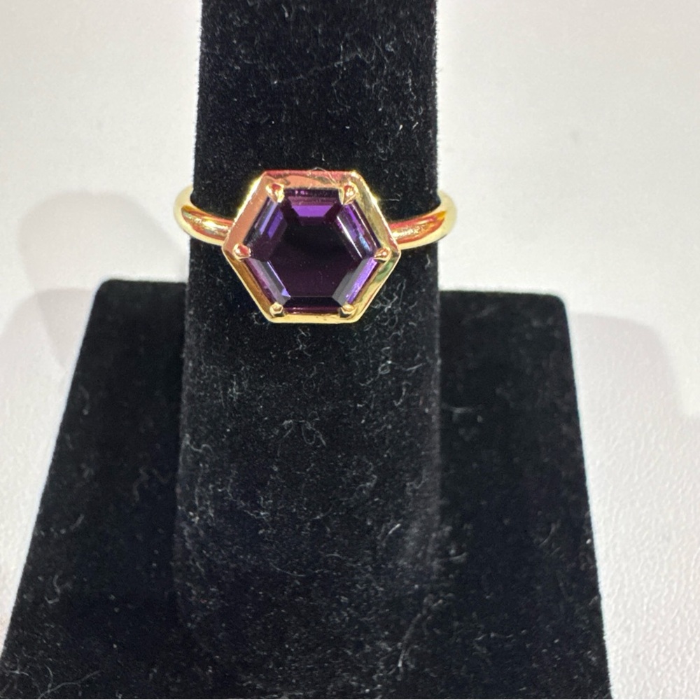 Tiffany & Co. 18k Gold Hexagon Ring with Amethyst - Picture 9 of 9